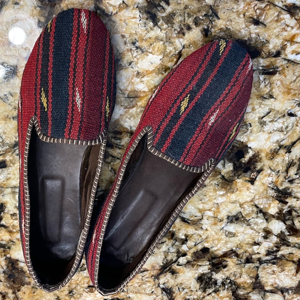 Women’s Turkish Kilim Flats Size 7